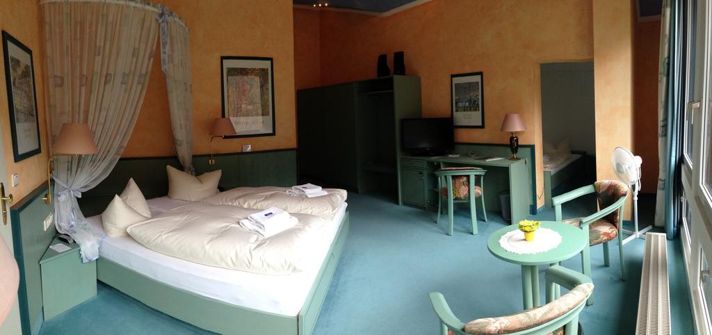 Hotel Reifenstein Kleinbartloff Ngoại thất bức ảnh