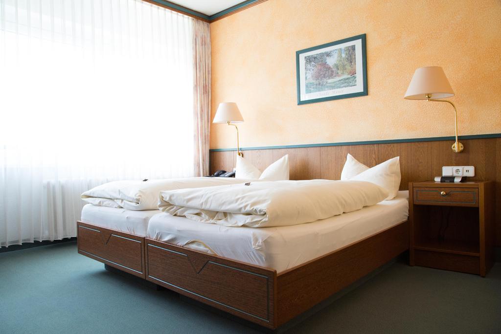 Hotel Reifenstein Kleinbartloff Ngoại thất bức ảnh