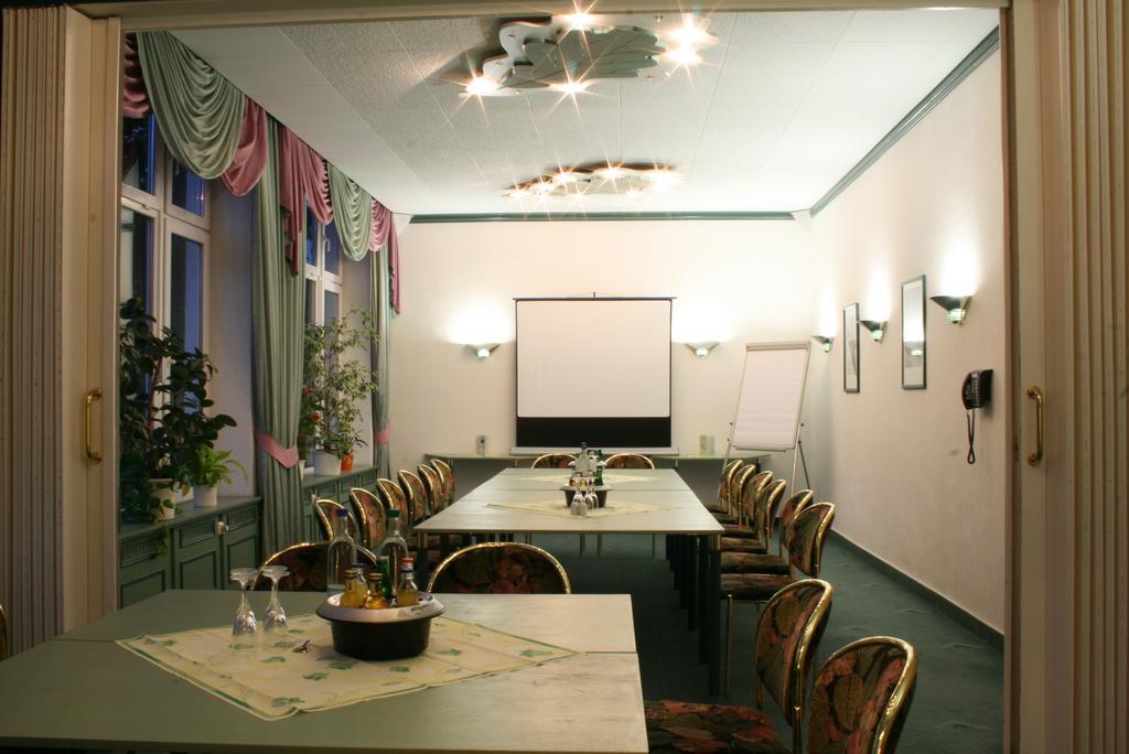 Hotel Reifenstein Kleinbartloff Ngoại thất bức ảnh