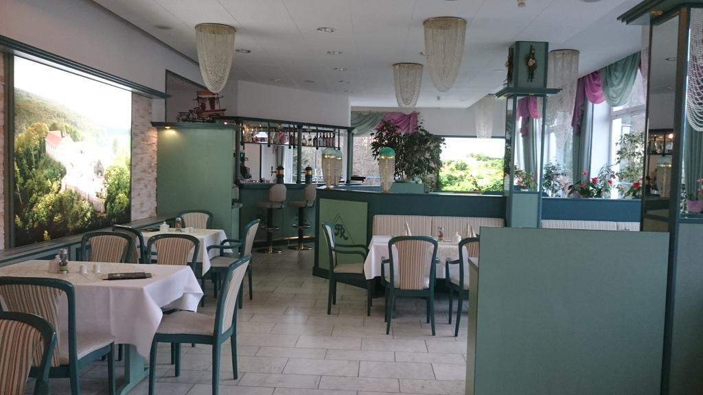 Hotel Reifenstein Kleinbartloff Ngoại thất bức ảnh
