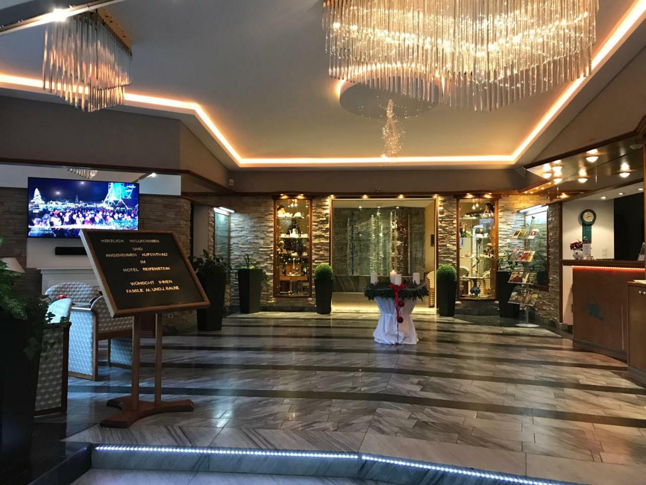 Hotel Reifenstein Kleinbartloff Ngoại thất bức ảnh