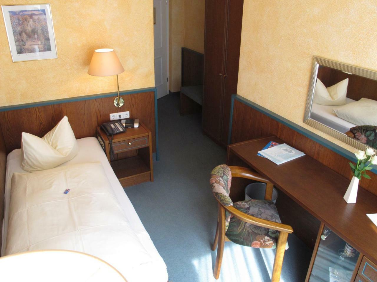 Hotel Reifenstein Kleinbartloff Ngoại thất bức ảnh